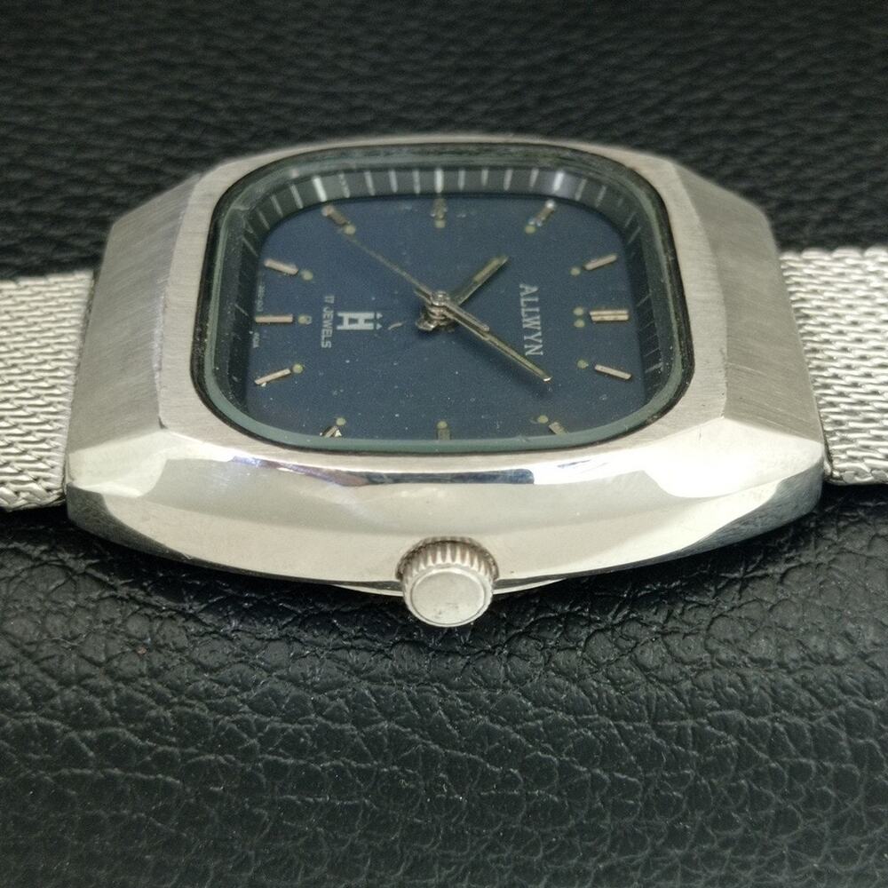 Vintage 1983 Allwyn Manual Mens Silver Watch W/Metal Strap & Blue accents - Picture 5 of 9